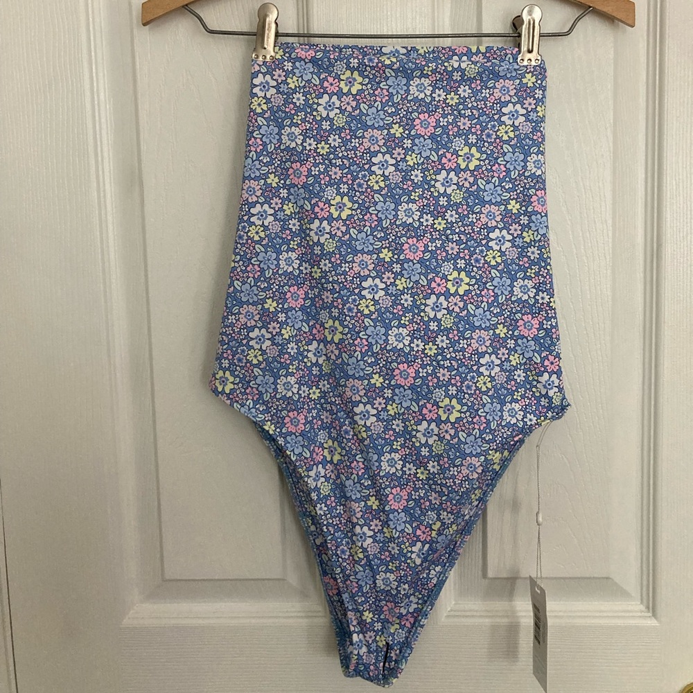 Frankie’s Bikinis Stella One Piece in Springtime/Size M